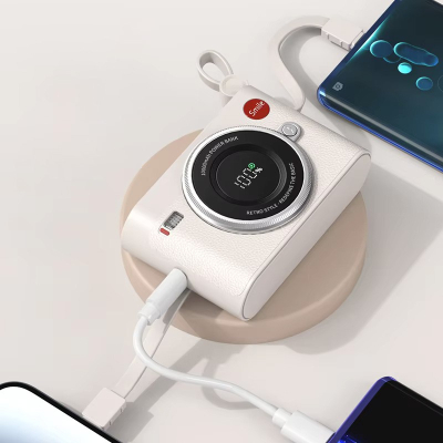 Batterie de secours 10 000 mAh retro style appareil photo - Blanc