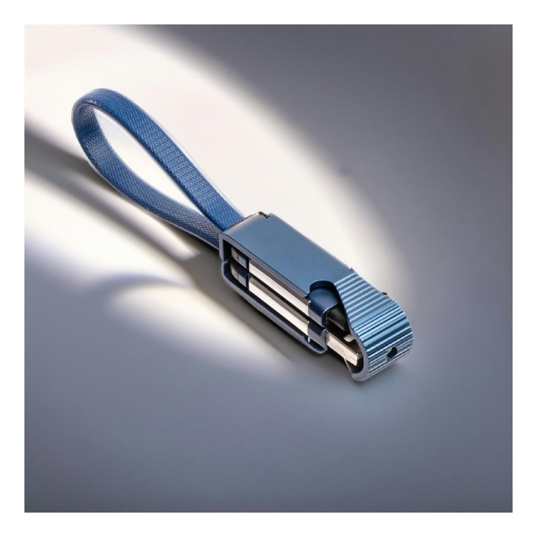 Porte clef ouvre bouteille avec cable data Type-C / lightning - Bleu